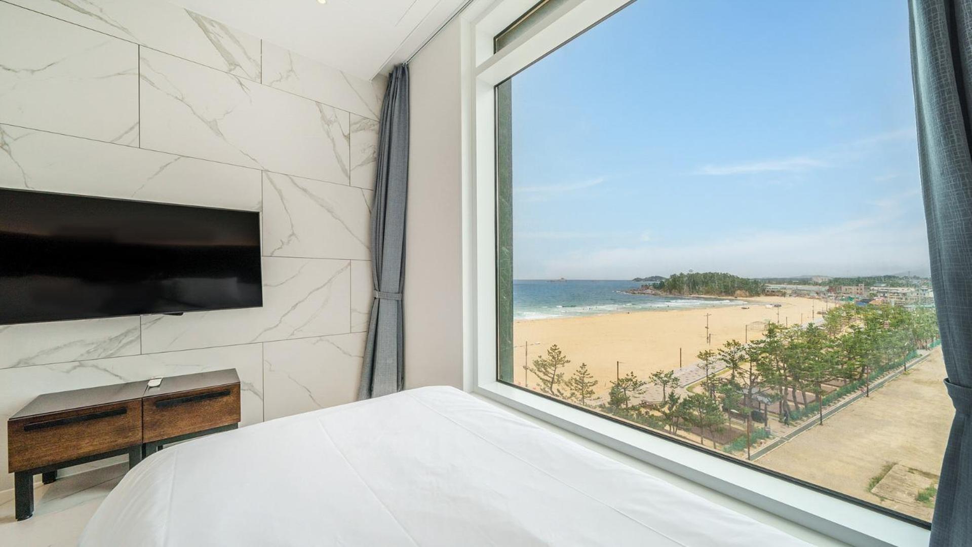 Goseong Moneblue Pension Номер фото