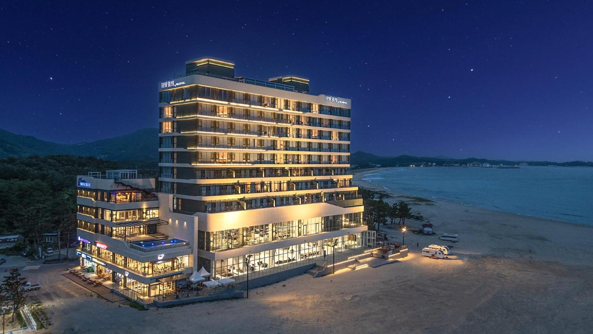 Goseong Moneblue Pension Екстер'єр фото